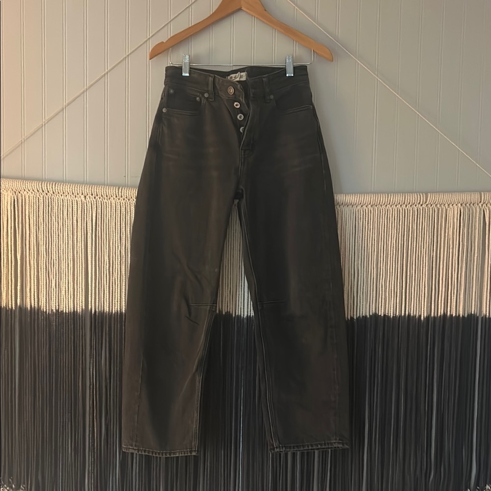 Madewell Darted Barrell Leg Jean